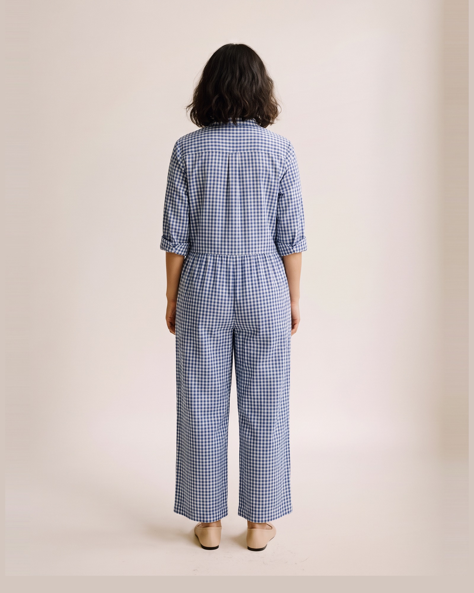 Adriana Js — on model, back (AI visualisation)