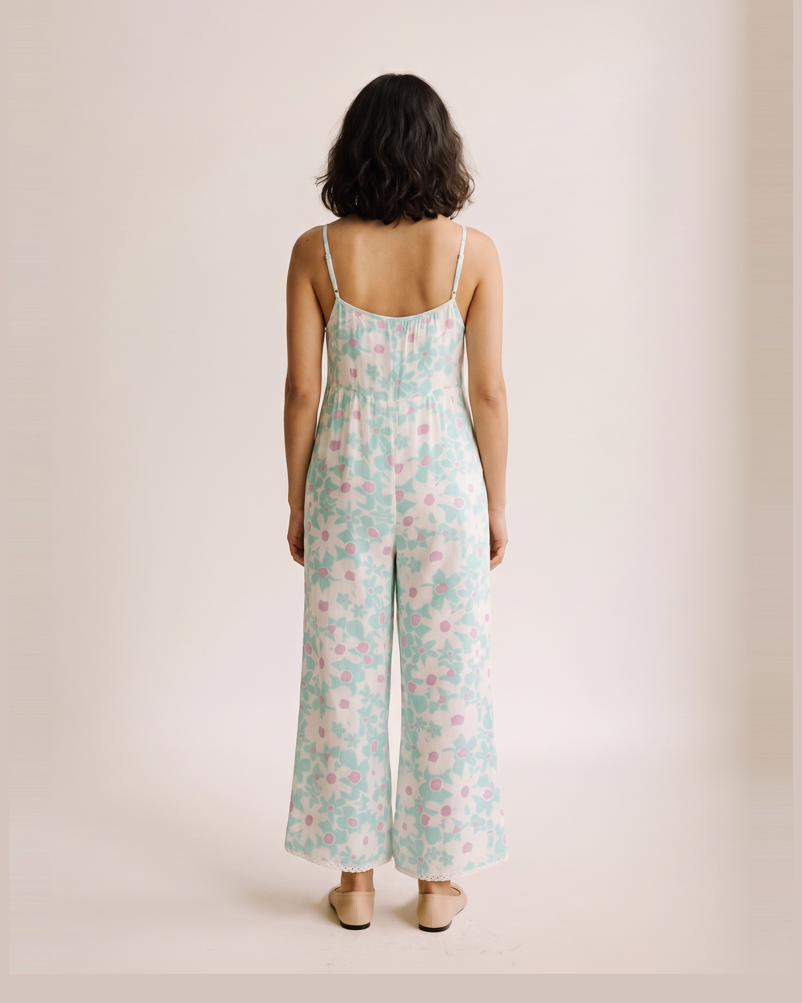 Agnes — on model, back (AI visualisation)