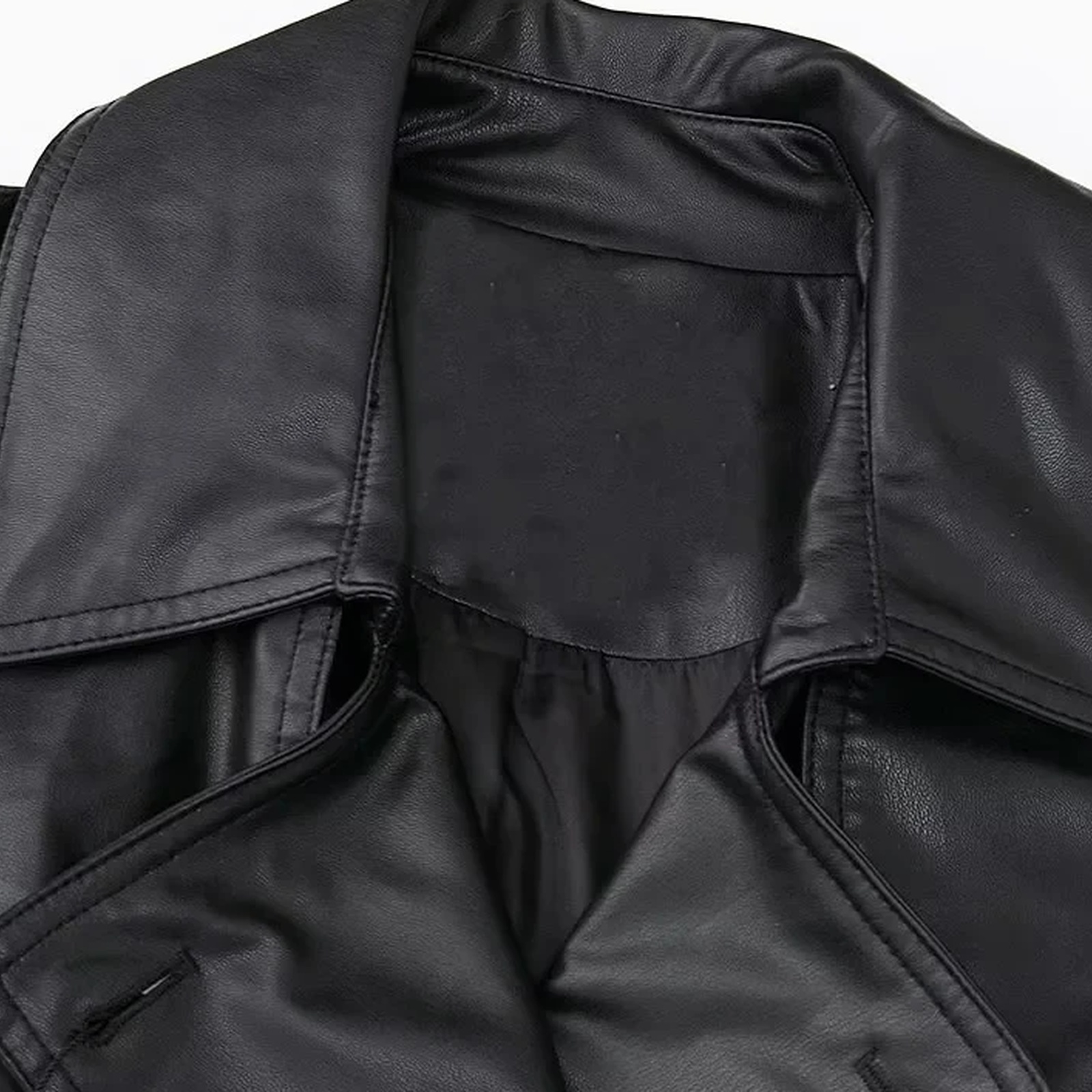 Berendina imitatieleren trench — kraag, revers en ceintuur detail, productfoto
