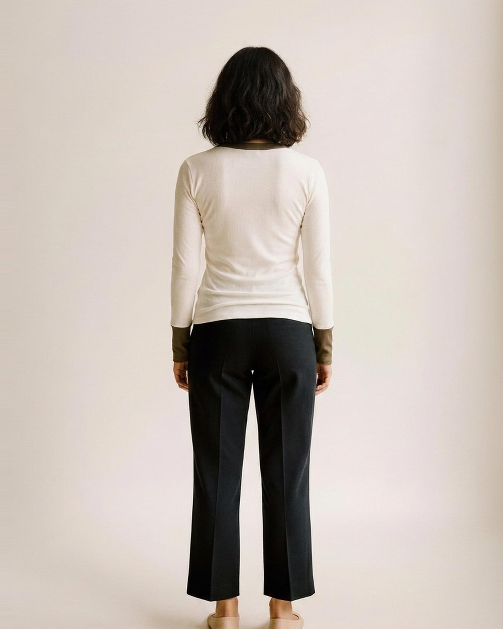 Carolien · Colour-block long-sleeve cotton tee — on model, back (AI visualisation)