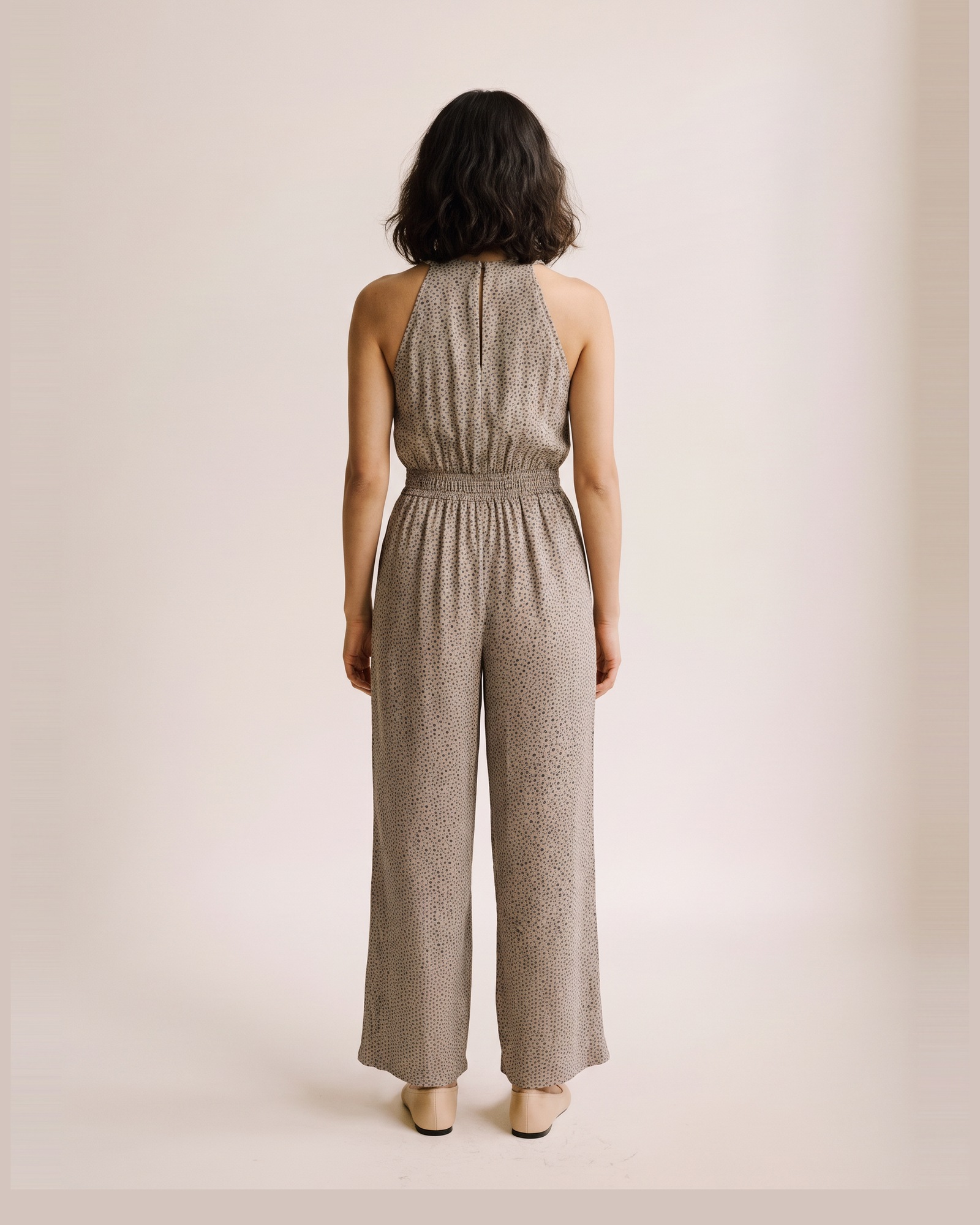 Elisabeth — on model, back (AI visualisation)