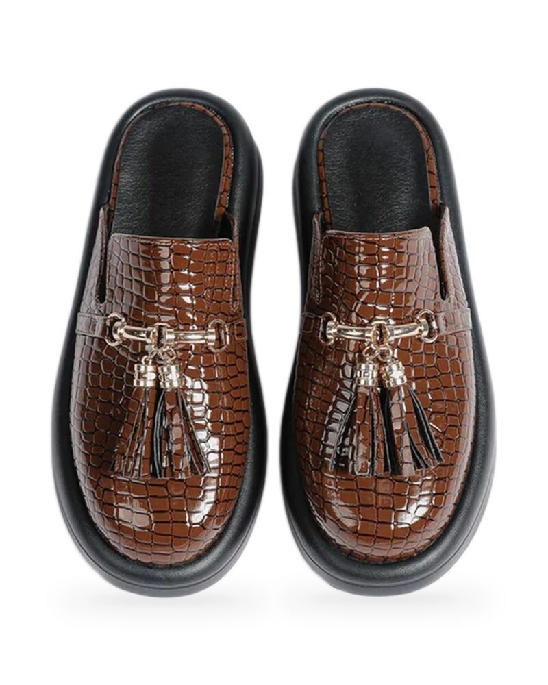 Griselda · Croc-effect tassel loafer mule – brown (product photo)