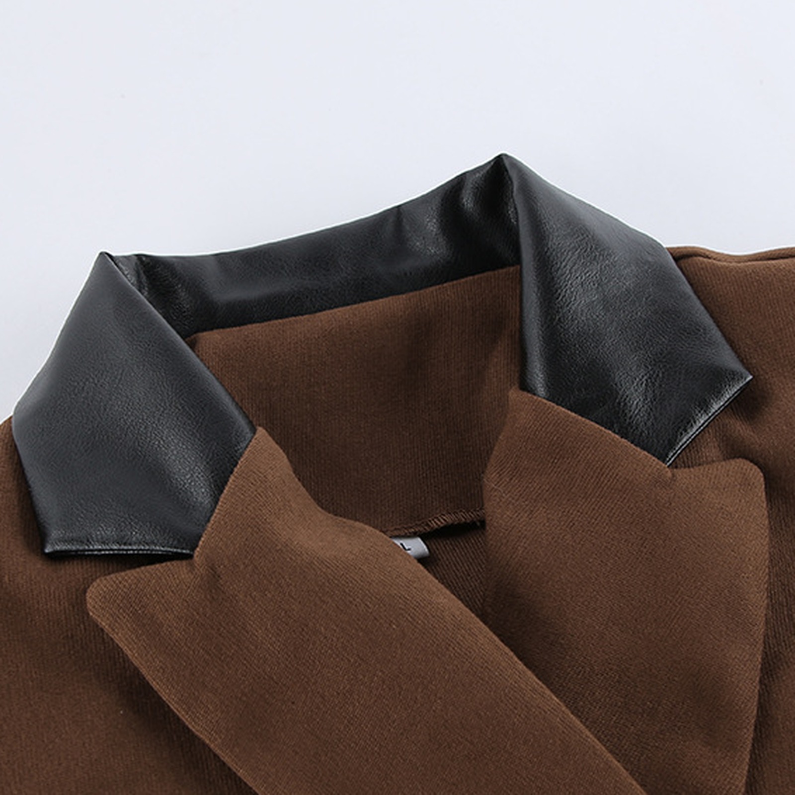Jantine wool blazer and mini skirt set — stofdetail