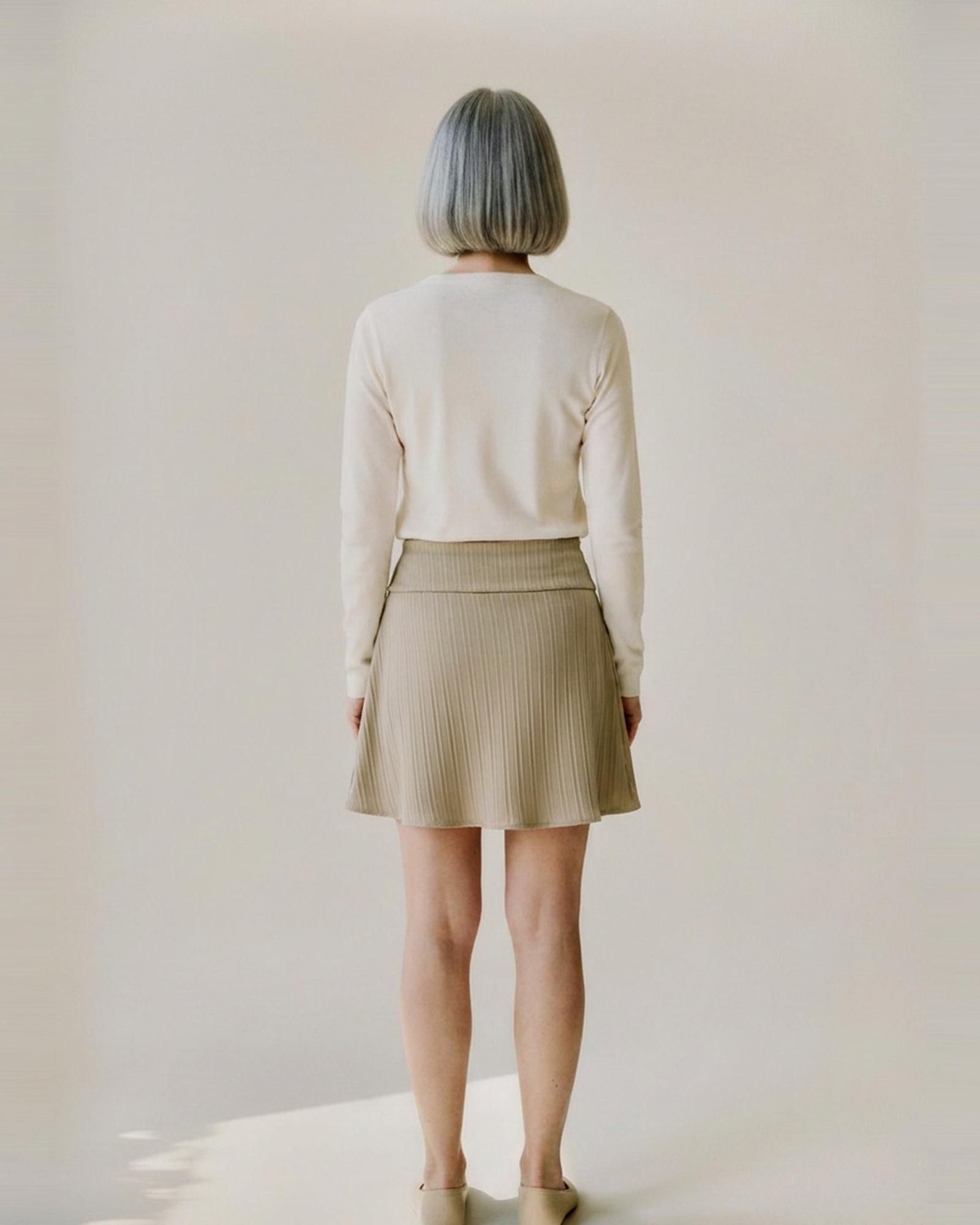 Martje · Twist-front skort — on model, back (AI visualisation)