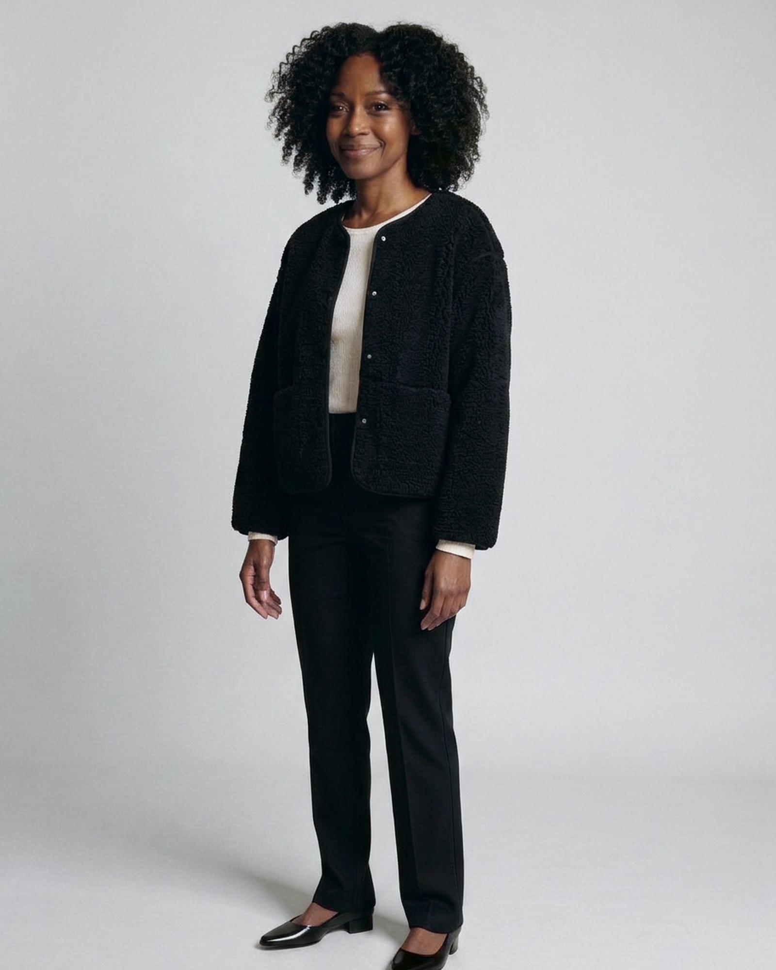 Wende — Teddy fleece jacket (AI visualisation)
