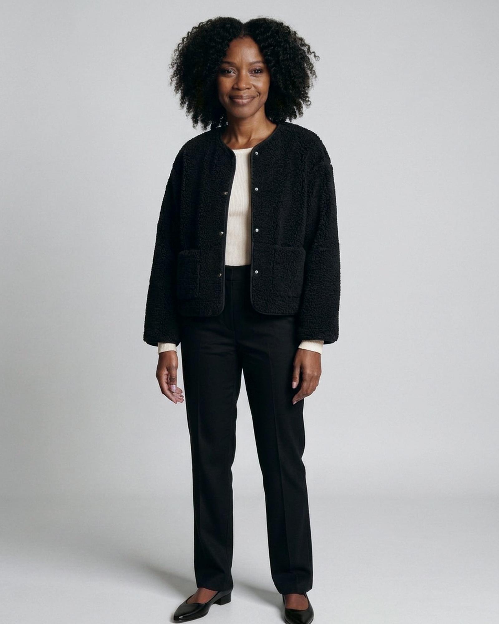 Wende — Teddy fleece jack (AI-visualisatie)