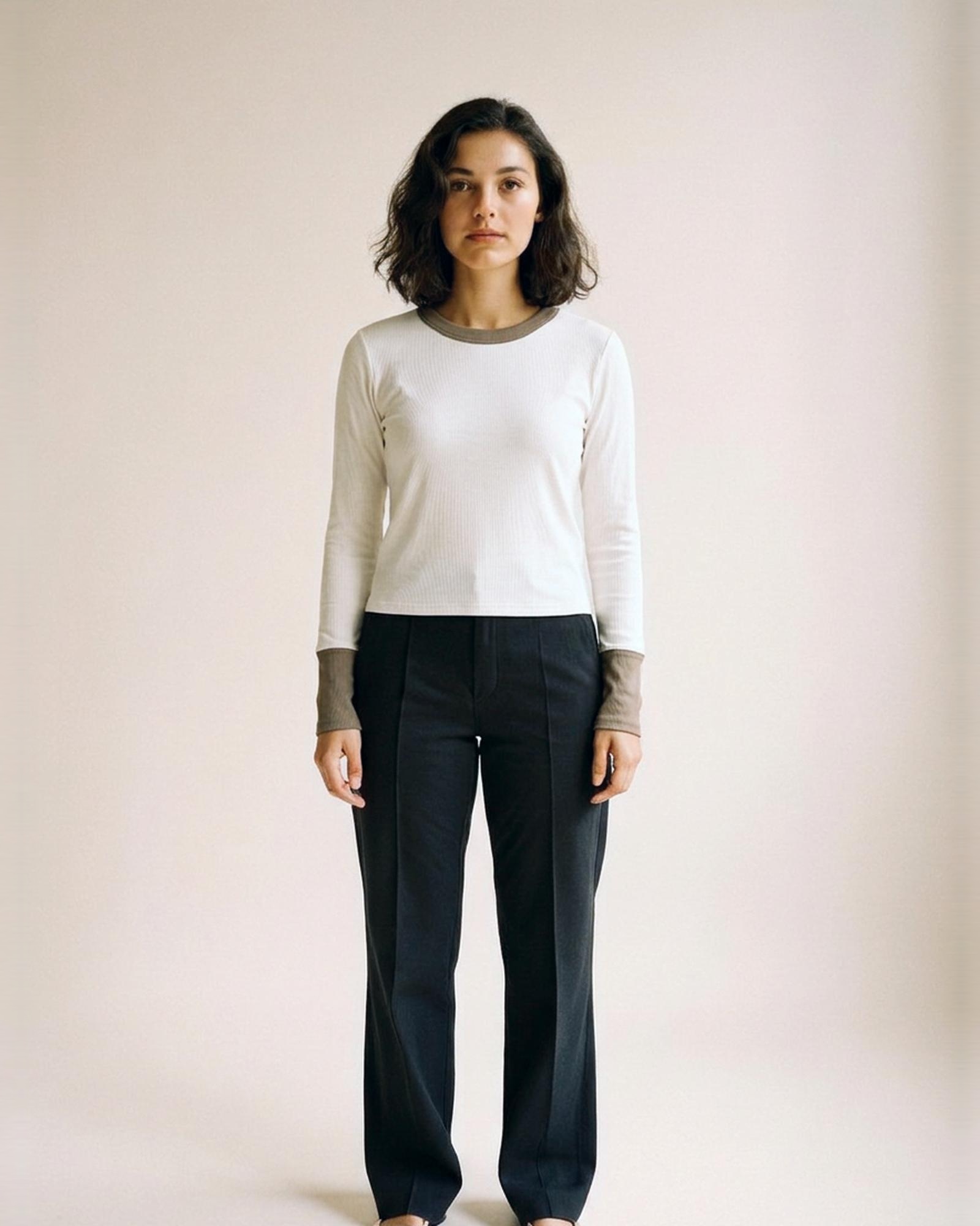 Carolien · Colour-block long-sleeve cotton tee — on model, front (AI visualisation)