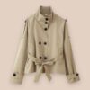 Wilhelmina · Kurzer Trench mit Gürtel in Khaki — Produktfoto, Vorderseite